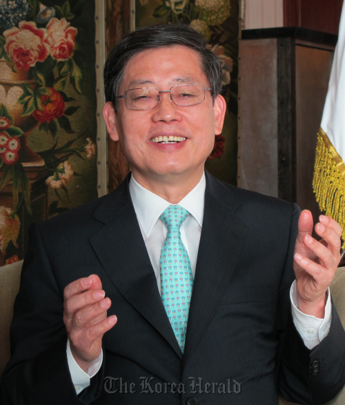 Prime Minister Kim Hwang-sik