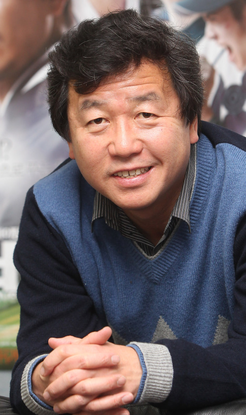 Director Kang Woo-suk. (Yonhap News)