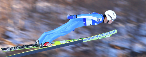 Korean national team ski jumper Choi Heung-chul soars through the air during the FIS Continental Cup ski jumping competition on Wednesday in PyeongChang, Gangwon Province. (Yonhap News)