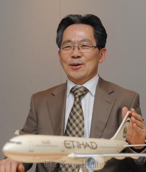 Etihad Airways’ country manager for Korea Kwak Ho-chul (Lee Sang-sub/The Korea Herald)
