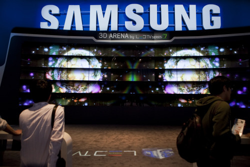 Samsung Electonics 3D booth at CES in 2011. (Bloomberg)