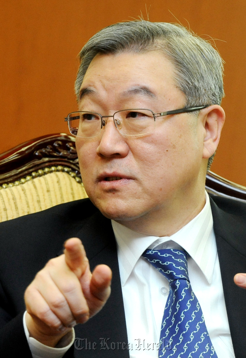 Foreign Minister Kim Sung-hwan