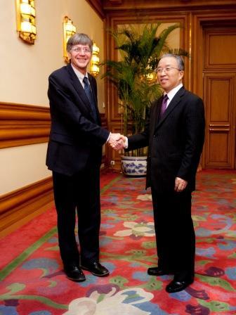 Dai Bingguo, China's State Councilor, right, shakes hands with U.S. Deputy Secretary of State James Steinberg. South Korea proposed military talks with North Korea for Feb. 11 as Kim Jong Il's regime renewed calls for unconditional dialogue to ease tensions heightened since its November shelling of a South Korean island. (Bloomberg-Yonhap News)
