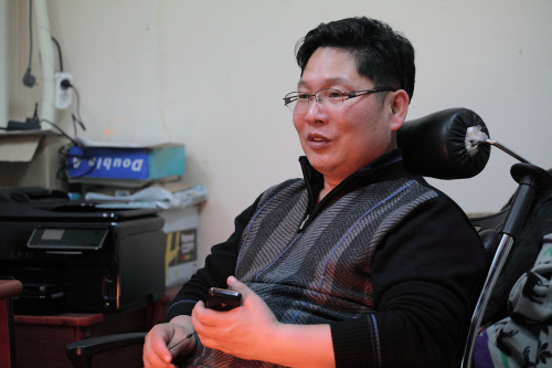 Reverend Kim helped nine North Koreans to enter South Korea on a boat. (Yonhap News)