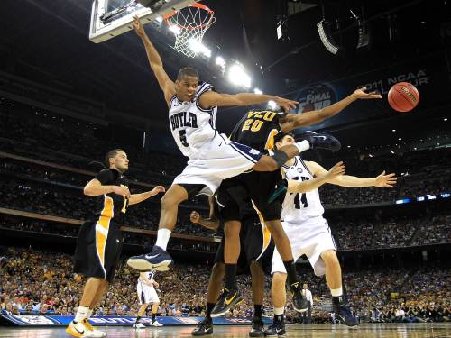Butler’s Ronald Nored (5) loses the ball while driving to the basket against Virginia Commonwealth. (AFP-Yonhap News)