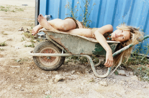 “Kate Moss, Gloucestershire, 2010” by Juergen Teller (Juergen Teller)