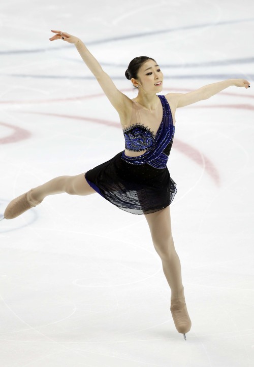 South Korean figure skater Kim Yu-na performs at the ongoing world championships in Moscow on Friday. Yonhap News