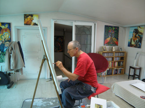 IAC founder Richard Beaumont at work in his studio. (IAC)