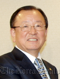 KDB Financial Group chairman Kang Man-soo