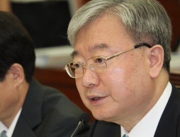 Kim Seok-dong, chairman of the Financial Services Commission (Yonhap News)