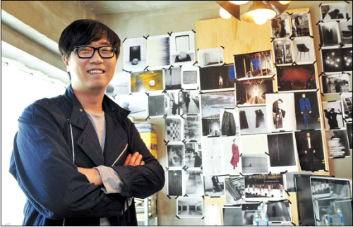 Designer Sheen Jehee at his office in Sinsa-dong, southern Seoul. (Kim Myung-sub/The Korea Herald)