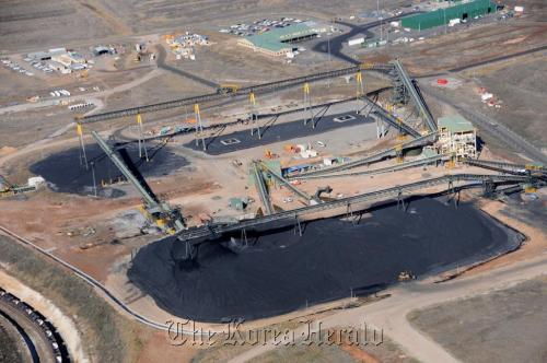 An aerial view of Narrabri mining field, 600 kilometers northwest of Sydney. (Daewoo International)