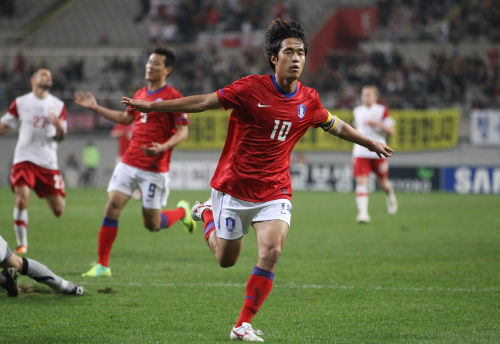 Korea captain Park Chu-young scored both goals against Poland. (Yonhap News)
