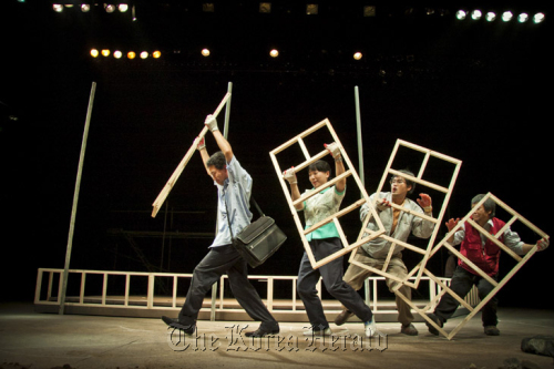 A scene from “House Number 1-28 Cha-sook,” one of 13 Korean pieces chosen for PAMS Choice this year. (PAMS)