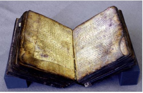 The Archimedes Palimpsest is on display in the exhibition “Lost and Found: The Secrets of Archimedes” held at the Walters Art Museum in Baltimore. (AP-Yonhap News)