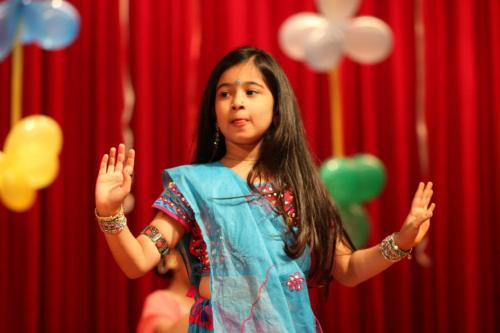 A girl dances during Indians in Korea’s Diwali celebrations. (IIK)