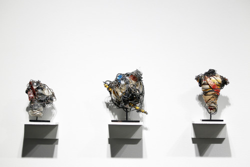 Sculptures by an unknown artist commonly called the Philadelphia Wireman, at the “Things That Do” group exhibition in the Fleisher/Ollman Gallery in Philadelphia.  (AP-Yonhap News)
