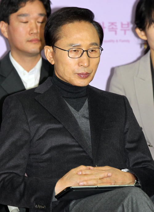 President Lee Myung-bak (Yonhap News)