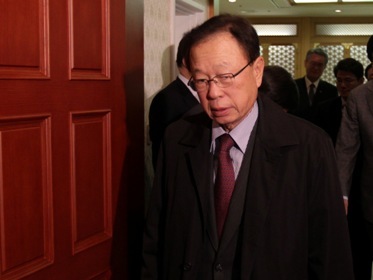 National Assembly Speaker Park Hee-tae leaves for Haneda Airport in Japan at Gimpo International Airport on Sunday. (Yonhap)