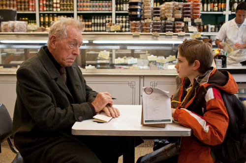 Max von Sydow, left, as The Renter and Thomas Horn as Oskar Schell during the filming of “Extremely Loud and Incredibly Close,” a Warner Bros. Pictures release. (Francois Duhamel/Warner Bros. Pictures/MCT)