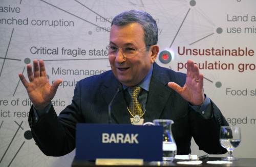 Israeli Deputy Prime Minister and Defense Minister Ehud Barak talks during a session in Davos on Friday. (AFP-Yonhap News)