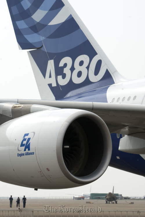 An Airbus SAS A380 passenger airplane (Bloomberg)