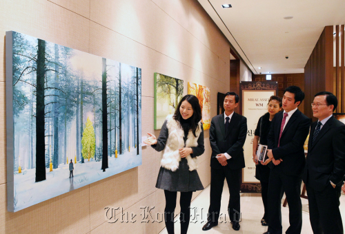 Mirae Asset Securities runs a special exhibition in Seoul for its VIP customers. (Mirae Asset Securities)