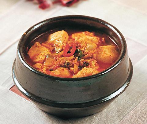 Sundubu-jjigae (Institute of Traditional Korean Food)