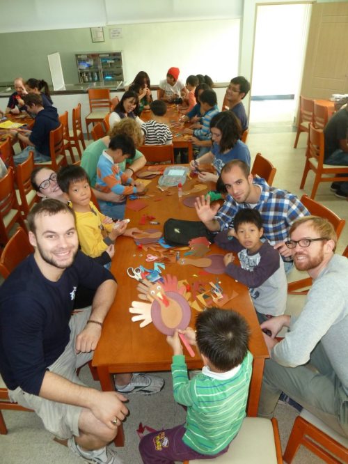 Busan Volunteer members help out at an orphanage. (Busan Volunteer)