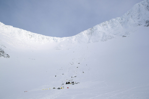 Police, military and members of the Swedish accident investigation authority, comb the crash site area Sunday, March 18 2012, to investigate hte fate of a Norwegian Hercules airplane which crashed last Thursday. (AP)