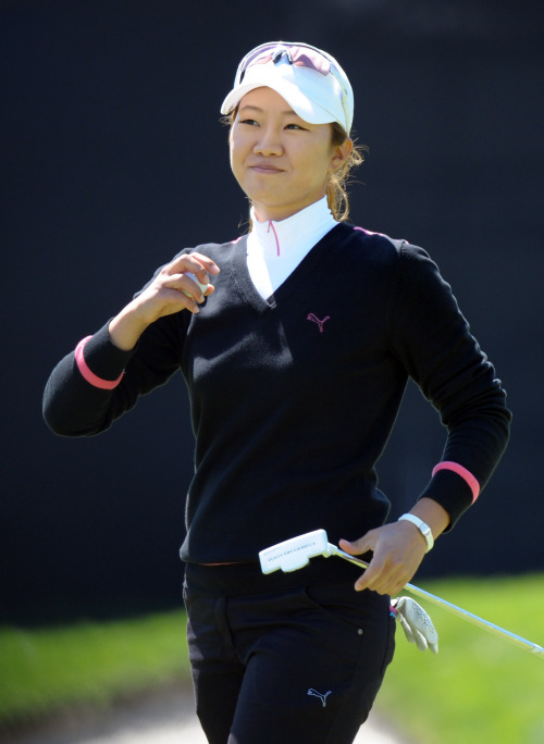 Korea’s Oh Ji-young reacts to her birdie on the 18th hole. (AFP-Yonhap News)