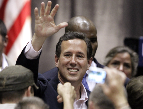 Republican presidential candidate Rick Santorum greets the crowd at his primary election night rally in Pennsylvania, March 20. (AP-Yonhap News)