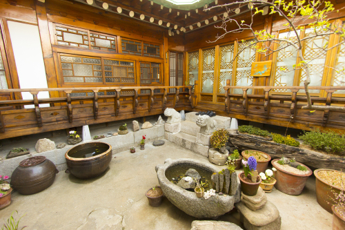 David Kilburn’s hanok in Gahoe-dong, Seoul, the venue for NOKHA.