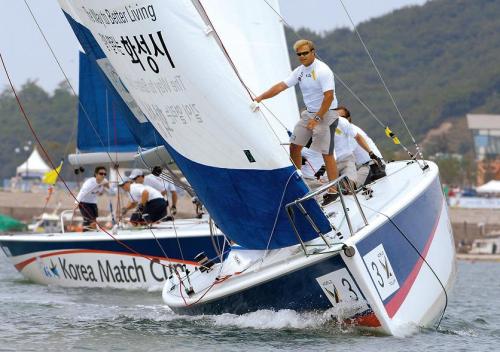 Two yachts compete during the 2011 Korea Match Cup offshore in Jeongok Marina, Hwaseong, Gyeonggi Province. (Sail Korea)