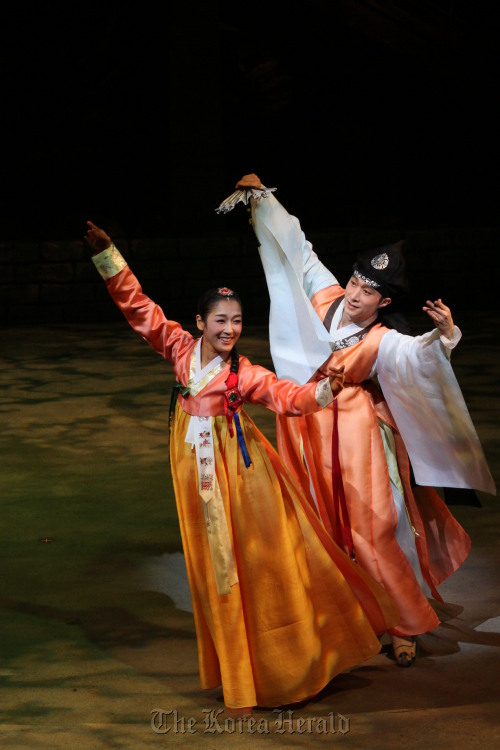 A scene from Dance Musical 