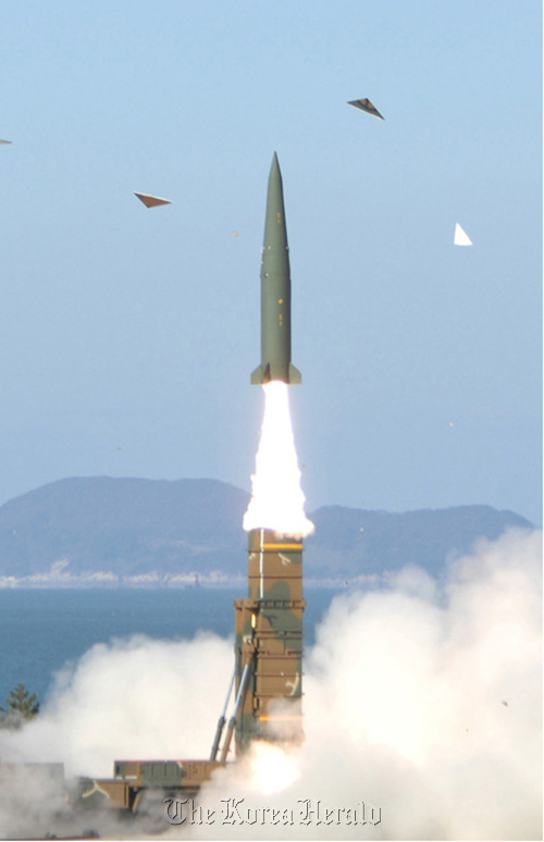 The South Korean military’s new cruise missile developed by the Agency for Defense Development is launched. (Yonhap News)
