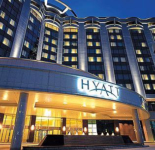 Hyatt Regency Incheon is located only a few minutes from Incheon International Airport.