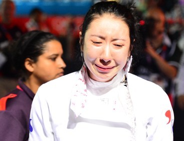 South Korean fencer Shin A-lam (London Olympic Joint Press Corps)