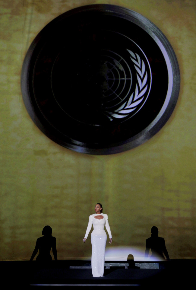 Beyonce performs “I Was Here” for World Humanitarian Day at the United Nations General Assembly Hall in New York City on Friday. (UPI-Yonhap News)