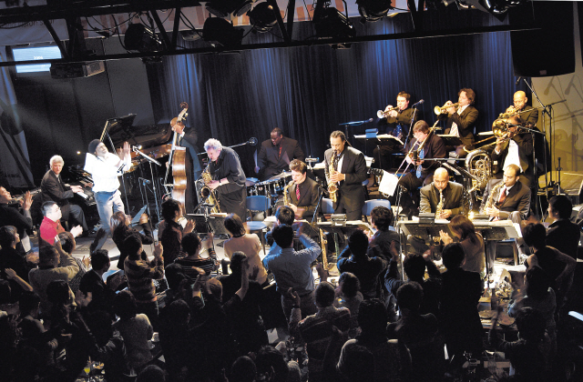 Mingus Big Band (LG Arts Center)