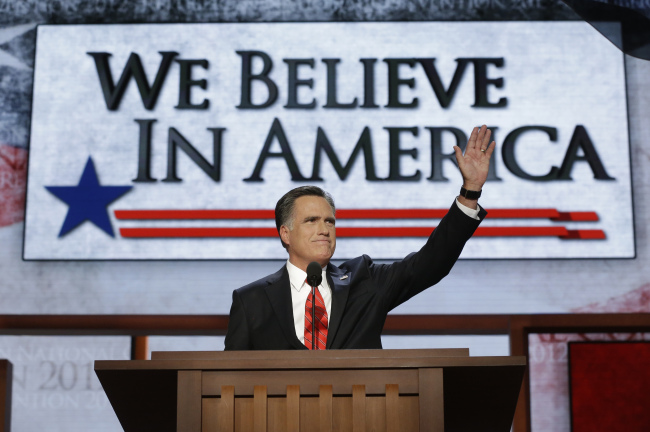 Republican presidential nominee Mitt Romney addresses delegates after speaking at the Republican National Convention in Tampa, Florida, Thursday. ( AP-Yonhap News)