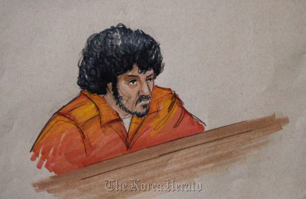 In this courtroom sketch, 18-year-old Adel Daoud, appears before Federal Court Judge Arlander Keys, Monday, in Chicago. (AP-Yonhap News)