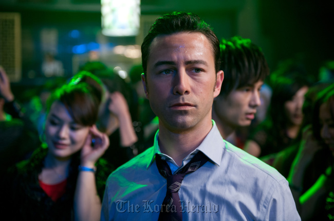 Joseph Gordon-Levitt as “Joe” in TriStar Pictures, Film District, and End Game Entertainment’s action thriller “Looper.” (Courtesy of Alan Markfield/MCT)