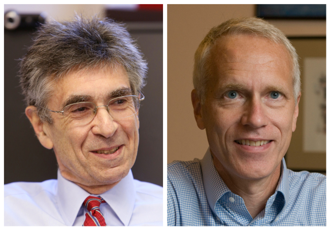 Duke University professor Robert Lefkowitz (left) and Stanford University professor Brian Kobilka (AP-Yonhap News)