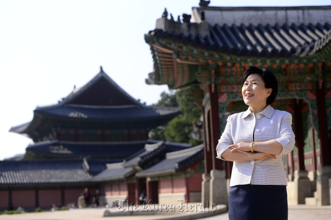 Choi Jung-wha, president of CICI, poses for a photo at Changdeokgung on Oct. 12. (Park Hae-mook/The Korea Herald)