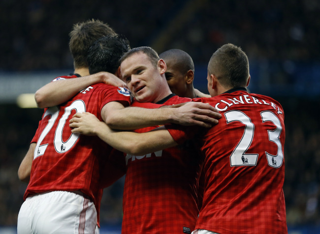 Manchester United’s Wayne Rooney (center) celebrate during their English Premier League match on Sunday. (AP-Yonhap News)