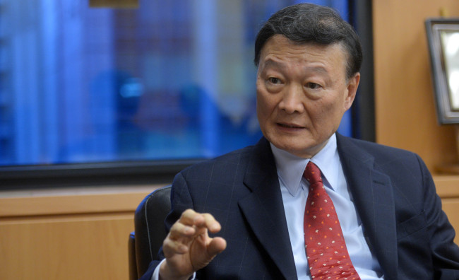 Samuel Koo, chairman of the Presidential Council on Nation Branding, speak to The Korea Herald on Monday at his office in downtown Seoul. (Kim Myung-sub/The Korea Herald)