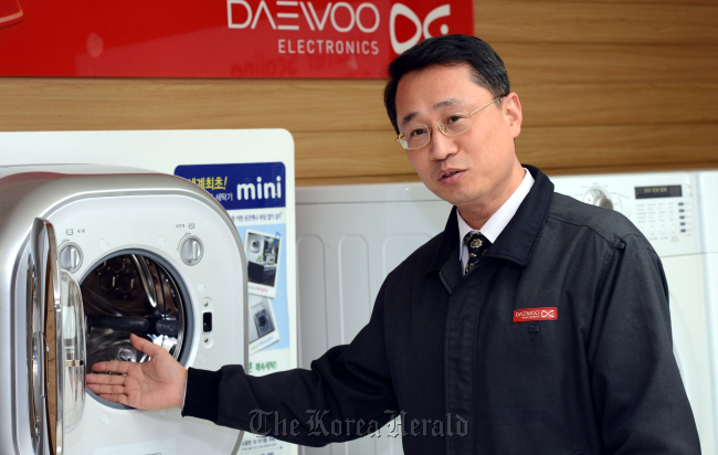 Han In-cheol, head of Daewoo’s design center (Chung Hee-cho/The Korea Herald)