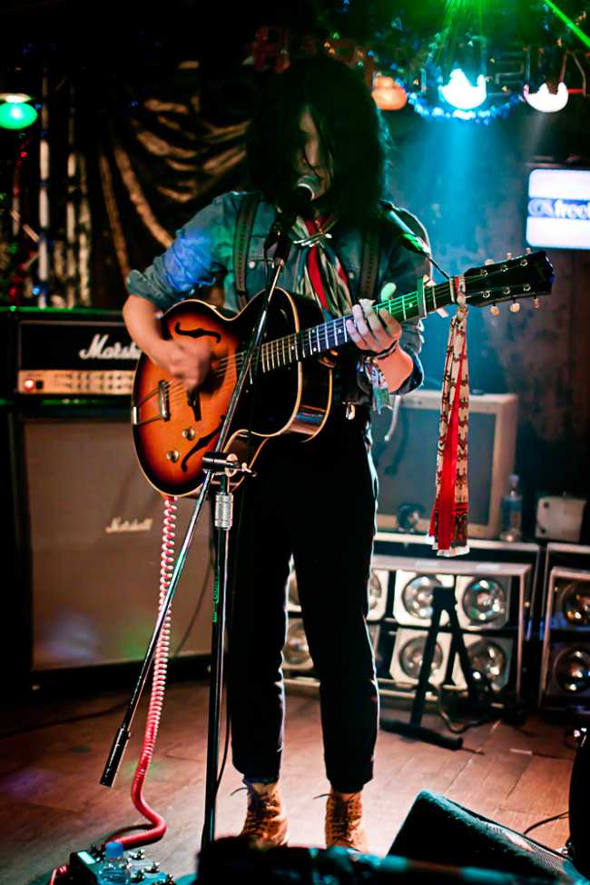 A performer sings at Freebird in Hongdae during last year’s Rubber Seoul event in December.