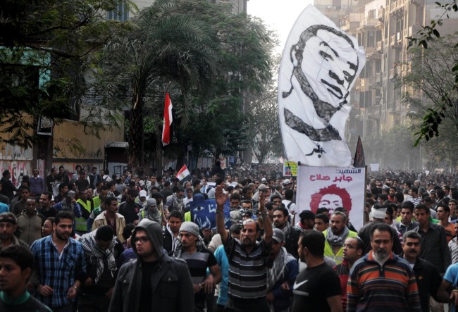 Egyptians attend the funeral of Gaber Salah, who was killed during clashes with security forces in Cairo, on Monday. (AP-Yonhap News)